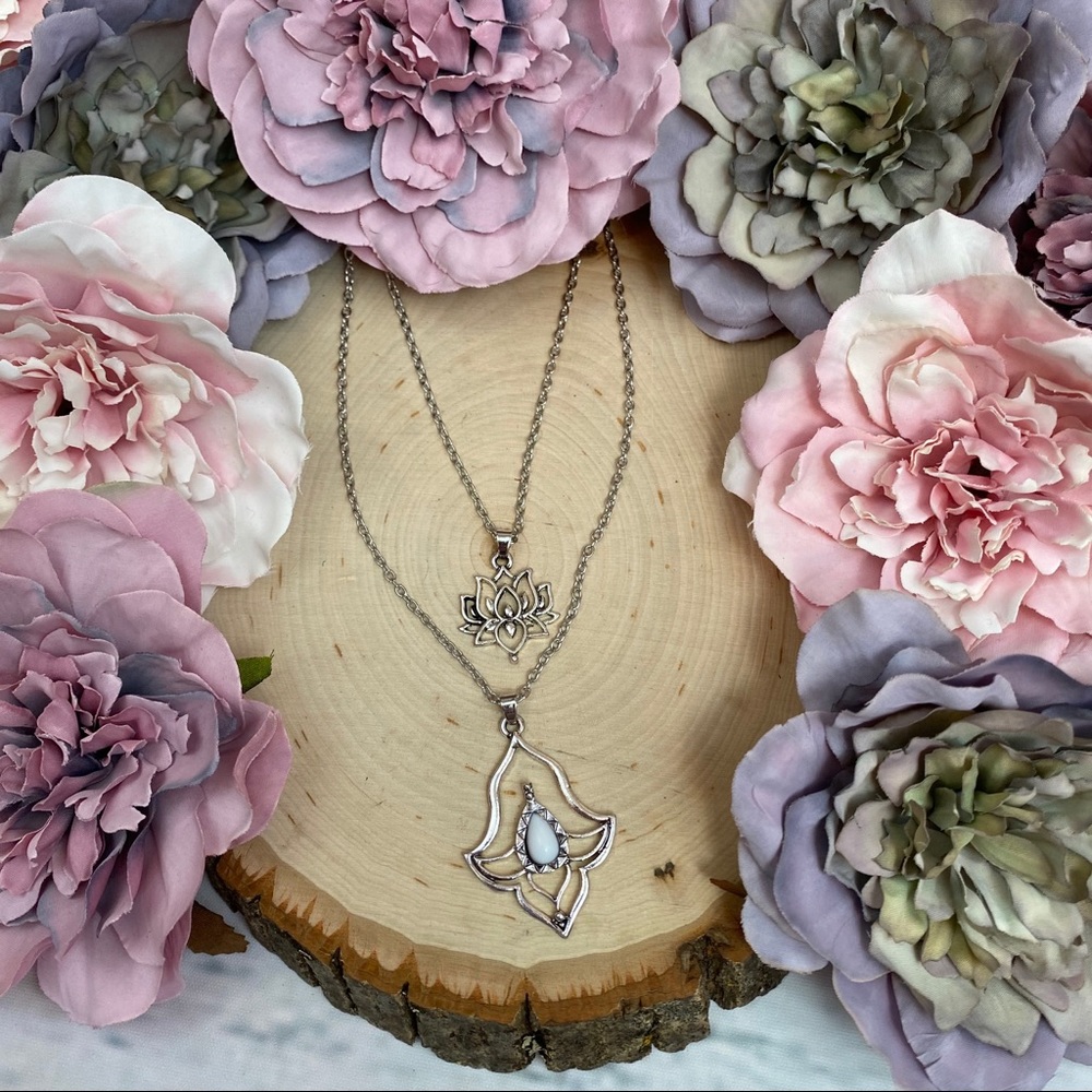 Vintage 3 in 1 Lotus Flower Pendant Necklace - Picture 8 of 16
